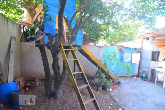 Pátio de casa para alugar com 3 quartos, 60m² em Mathias Velho, Canoas