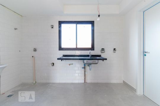 Cozinha e Área de Serviço de apartamento à venda com 2 quartos, 37m² em Vila Arriete, São Paulo