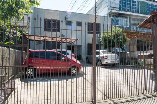 Fachada de apartamento à venda com 1 quarto, 50m² em Medianeira, Porto Alegre