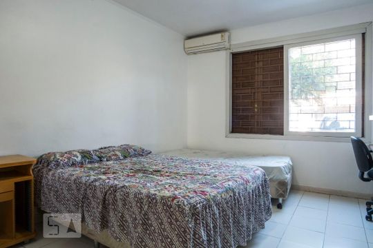 Apartamento à venda com 1 quarto, 50m² em Medianeira, Porto Alegre