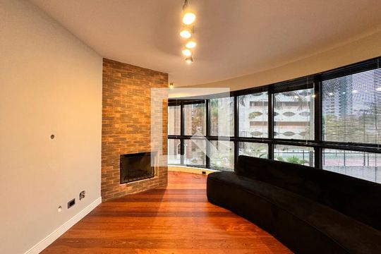 Sala de apartamento para alugar com 1 quarto, 98m² em Jardim, Santo André