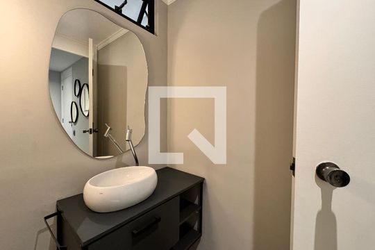 Lavabo de apartamento para alugar com 1 quarto, 98m² em Jardim, Santo André