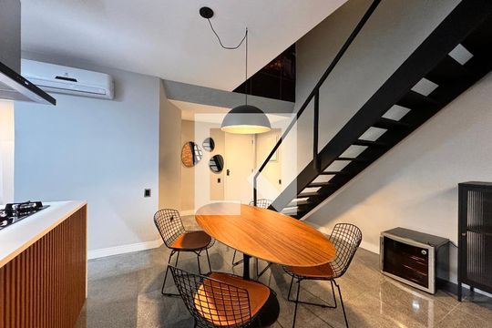 Sala de apartamento para alugar com 1 quarto, 98m² em Jardim, Santo André