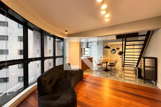 Sala de apartamento para alugar com 1 quarto, 98m² em Jardim, Santo André