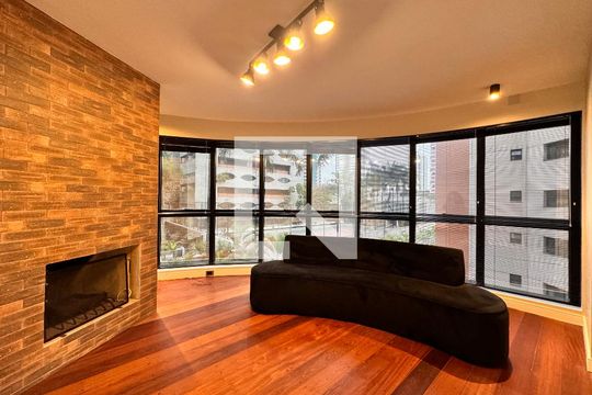 Sala de apartamento para alugar com 1 quarto, 98m² em Jardim, Santo André