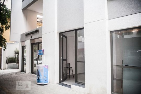 Fachada do bloco de kitnet/studio para alugar com 1 quarto, 16m² em Bela Vista, São Paulo