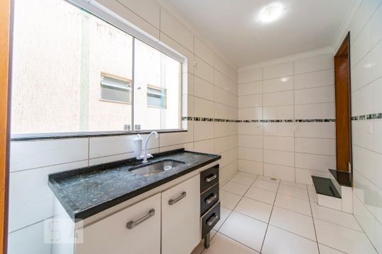 Cozinha  de apartamento à venda com 2 quartos, 120m² em Vila Lucinda, Santo André