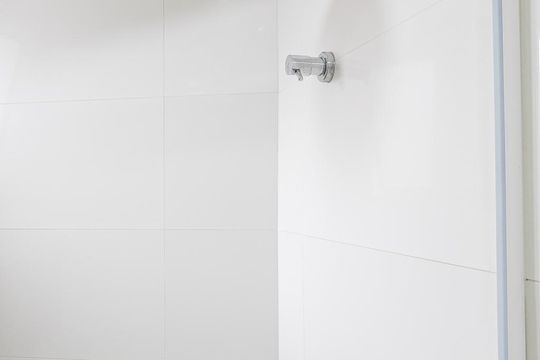 Chuveiro de apartamento para alugar com 1 quarto, 68m² em Pinheiros, São Paulo