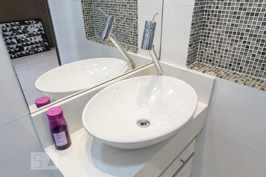 Pia de apartamento para alugar com 1 quarto, 68m² em Pinheiros, São Paulo