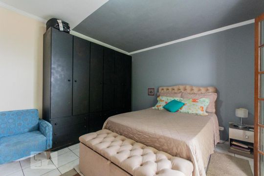 Quarto 1 de casa para alugar com 3 quartos, 300m² em Jardim Progresso, Santo André