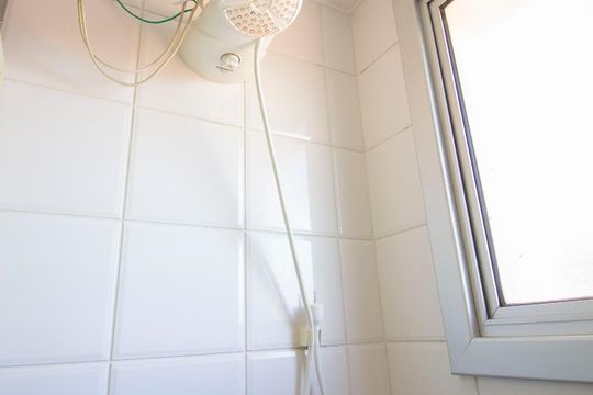 Chuveiro de apartamento para alugar com 3 quartos, 70m² em Jardim Shangai, Jundiaí
