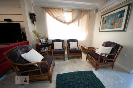 Sala de Estar 2 de casa à venda com 3 quartos, 680m² em Cristo Rei, São Leopoldo