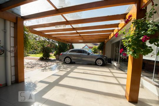 Garagem de casa à venda com 3 quartos, 680m² em Cristo Rei, São Leopoldo