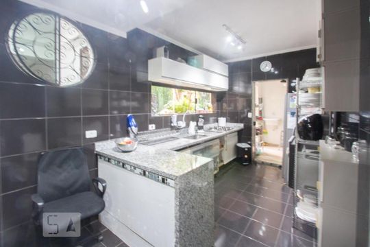 Cozinha de casa à venda com 4 quartos, 340m² em Campo Belo, São Paulo
