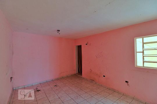 Salão Inferior de casa para alugar com 2 quartos, 120m² em Chácara Agrindus, Taboão da Serra