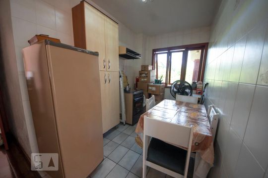 Cozinha 2 de casa para alugar com 5 quartos, 350m² em Primavera, Novo Hamburgo
