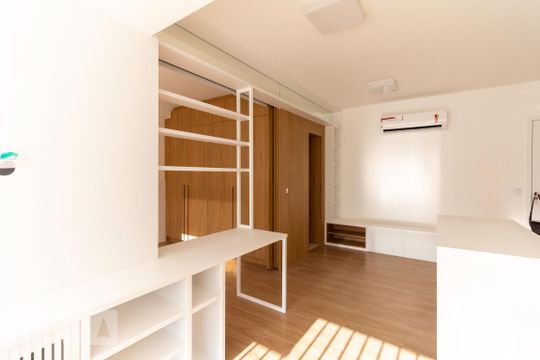 Sala de kitnet/studio para alugar com 1 quarto, 47m² em Ipiranga, São Paulo
