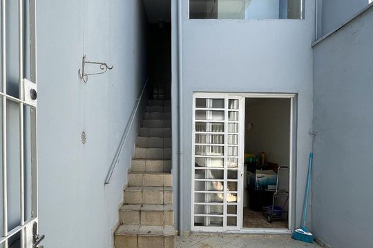Quintal dos fundos de casa à venda com 3 quartos, 268m² em Sumaré, São Paulo