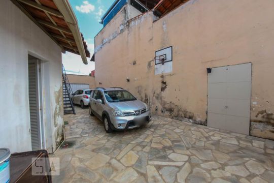 Garagem de casa para alugar com 5 quartos, 378m² em Jardim Alvorada, Belo Horizonte