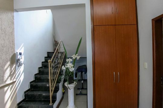Sala de casa para alugar com 5 quartos, 378m² em Jardim Alvorada, Belo Horizonte