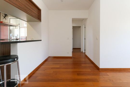 Sala de apartamento para alugar com 2 quartos, 62m² em Alto de Pinheiros, São Paulo