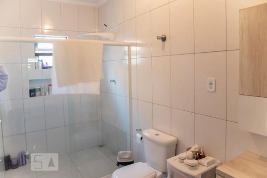 Casa 1 - Banheiro da Suite 1 de casa à venda com 8 quartos, 250m² em Jardim das Camelias, São Paulo