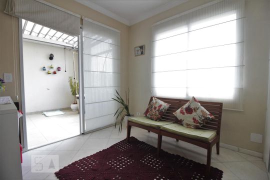 Sala de apartamento para alugar com 3 quartos, 159m² em Vila Suzana, São Paulo