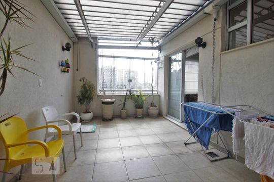 Varanda de apartamento para alugar com 3 quartos, 159m² em Vila Suzana, São Paulo