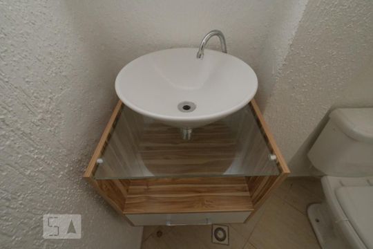 Banheiro de casa para alugar com 7 quartos, 112m² em Tijuca, Rio de Janeiro