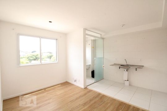 Apartamento à venda com 2 quartos, 41m² em Vila Zat, São Paulo
