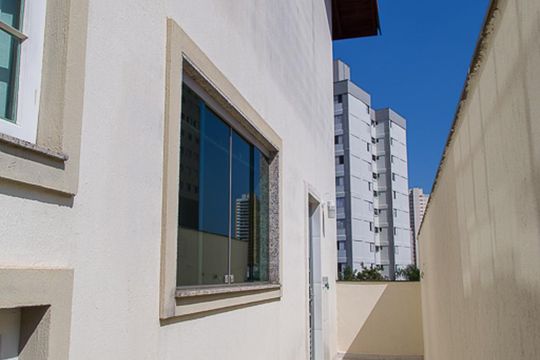 Quintal de casa à venda com 3 quartos, 300m² em Saúde, São Paulo