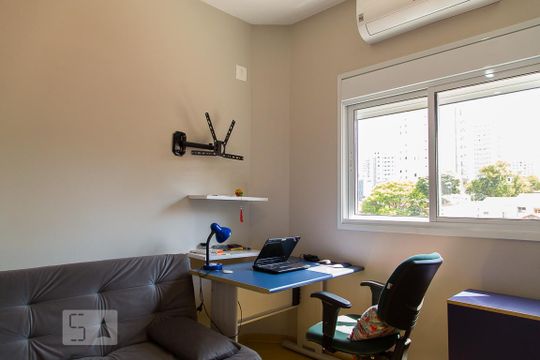 Suíte de casa à venda com 3 quartos, 300m² em Saúde, São Paulo