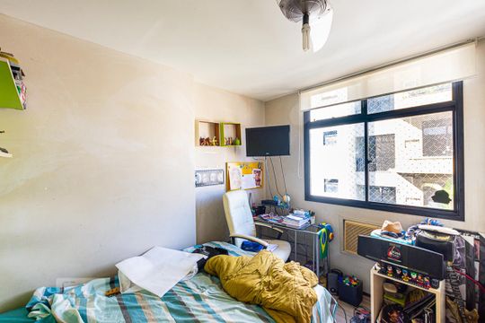 Quarto 1 de apartamento à venda com 2 quartos, 60m² em Icaraí, Niterói
