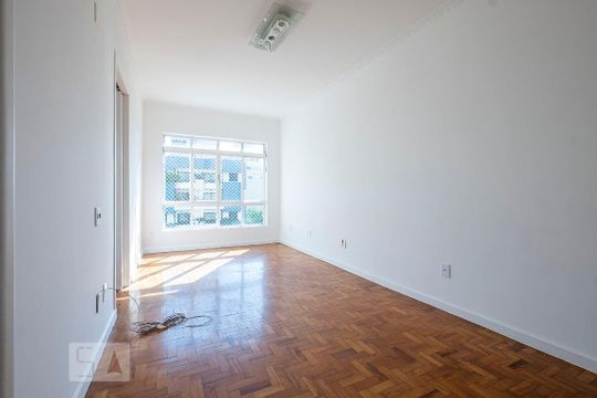 Sala de apartamento para alugar com 3 quartos, 70m² em Pinheiros, São Paulo