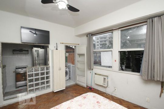 Kitnet/Studio para alugar com 1 quarto, 35m² em Centro, Rio de Janeiro