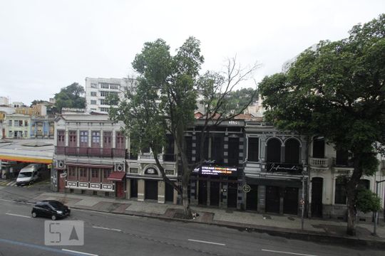Vista de kitnet/studio para alugar com 1 quarto, 35m² em Centro, Rio de Janeiro