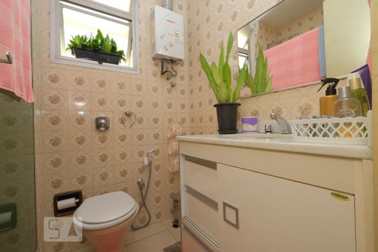Banheiro Social de apartamento à venda com 2 quartos, 69m² em Vila Isabel, Rio de Janeiro