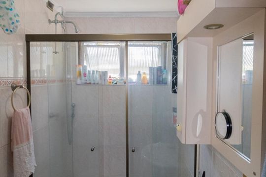 Banheiro de apartamento à venda com 2 quartos, 60m² em Lauzane Paulista, São Paulo