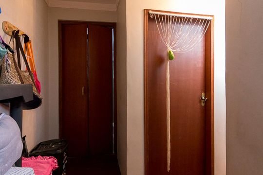 Corredor - quartos de casa à venda com 4 quartos, 130m² em Jardim Rosa de França, Guarulhos