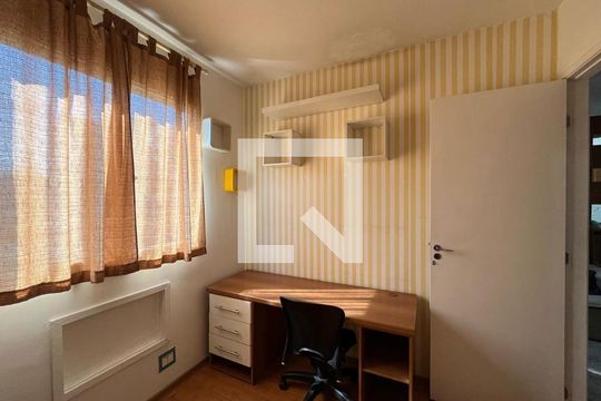 Quarto 1 de apartamento para alugar com 2 quartos, 50m² em Jacarepaguá, Rio de Janeiro
