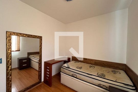 Quarto 1 de apartamento para alugar com 2 quartos, 50m² em Jacarepaguá, Rio de Janeiro