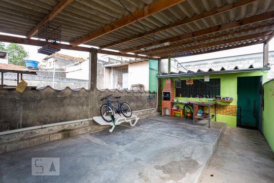 Quintal de casa à venda com 2 quartos, 100m² em Novo Osasco, Osasco