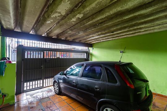 Garagem de casa à venda com 2 quartos, 100m² em Novo Osasco, Osasco