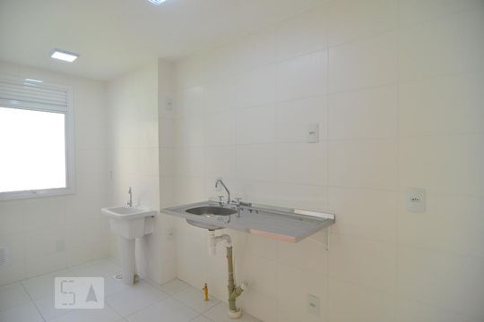 Cozinha de apartamento à venda com 2 quartos, 60m² em Igara, Canoas