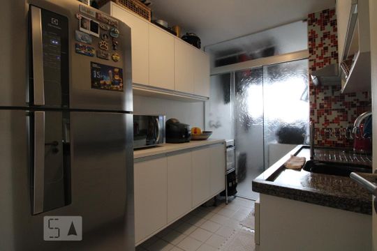 Cozinha de apartamento para alugar com 3 quartos, 75m² em Vila Cruzeiro, São Paulo