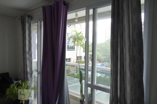 Sala de apartamento para alugar com 1 quarto, 33m² em Setor Bueno, Goiânia