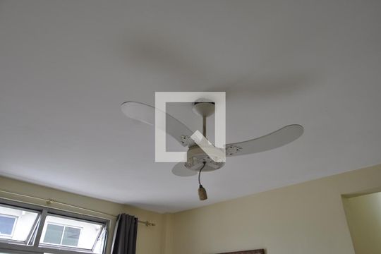 Sala de apartamento à venda com 2 quartos, 70m² em Higienópolis, Rio de Janeiro