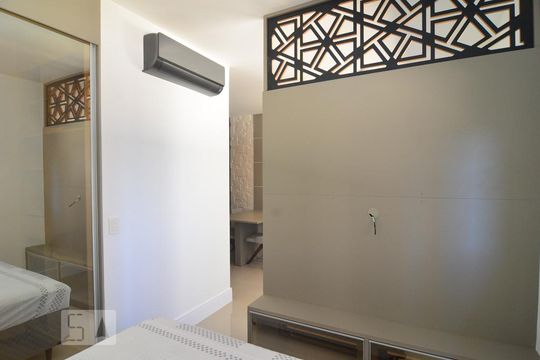 Dormitório de kitnet/studio à venda com 1 quarto, 38m² em Marechal Rondon, Canoas