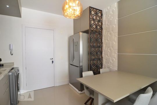 Cozinha de kitnet/studio à venda com 1 quarto, 38m² em Marechal Rondon, Canoas