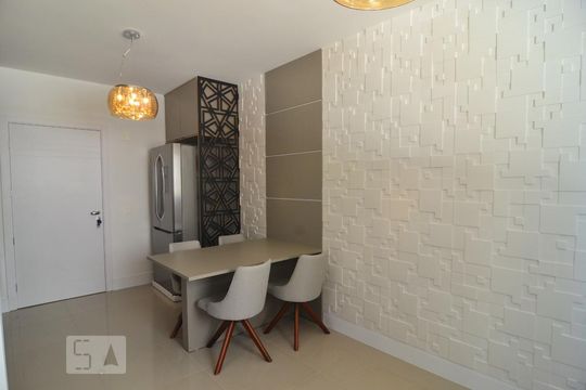 Sala e cozinha de kitnet/studio à venda com 1 quarto, 38m² em Marechal Rondon, Canoas